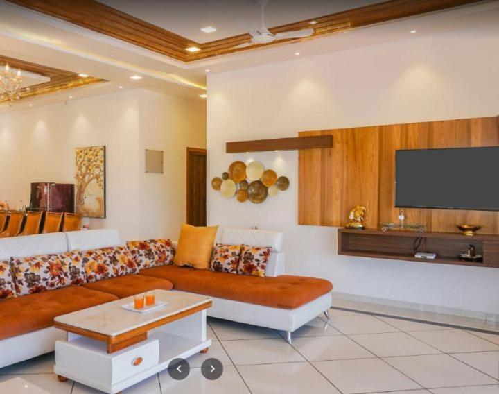 7Bhk Villa With Wonderful View And Good Food Lonavala Bagian luar foto