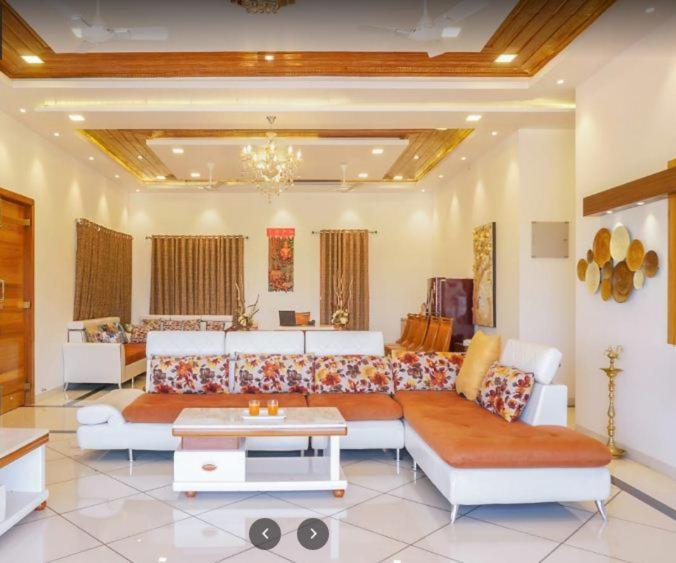 7Bhk Villa With Wonderful View And Good Food Lonavala Bagian luar foto